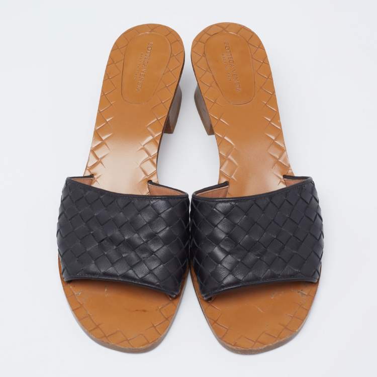 Pre Owned Bottega Veneta Black Intrecciato Leather Ravello Slide Sandals Size 39.5