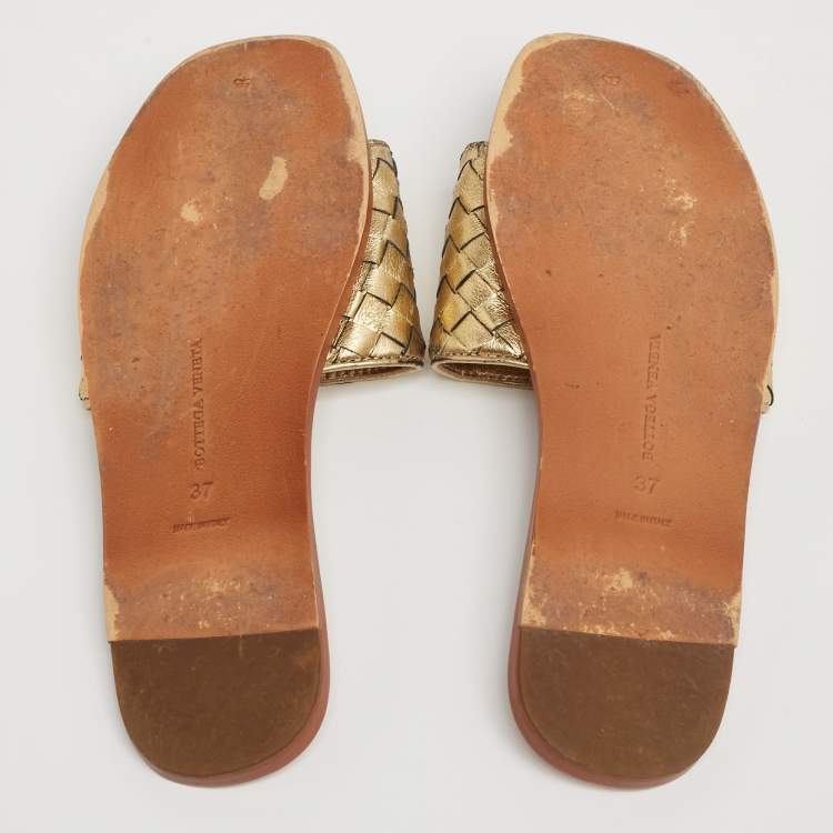 Pre Owned Bottega Veneta Gold Intrecciato Leather Flat Slides Size 37