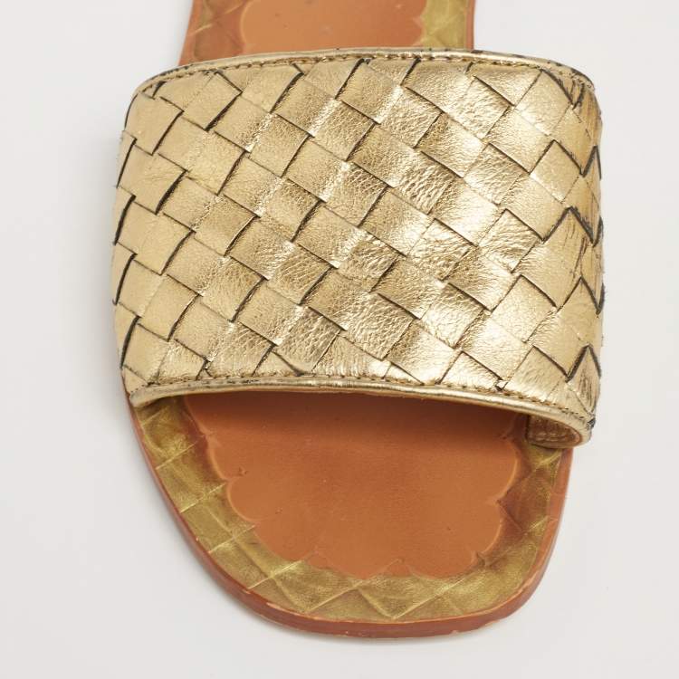 Pre Owned Bottega Veneta Gold Intrecciato Leather Flat Slides Size 37