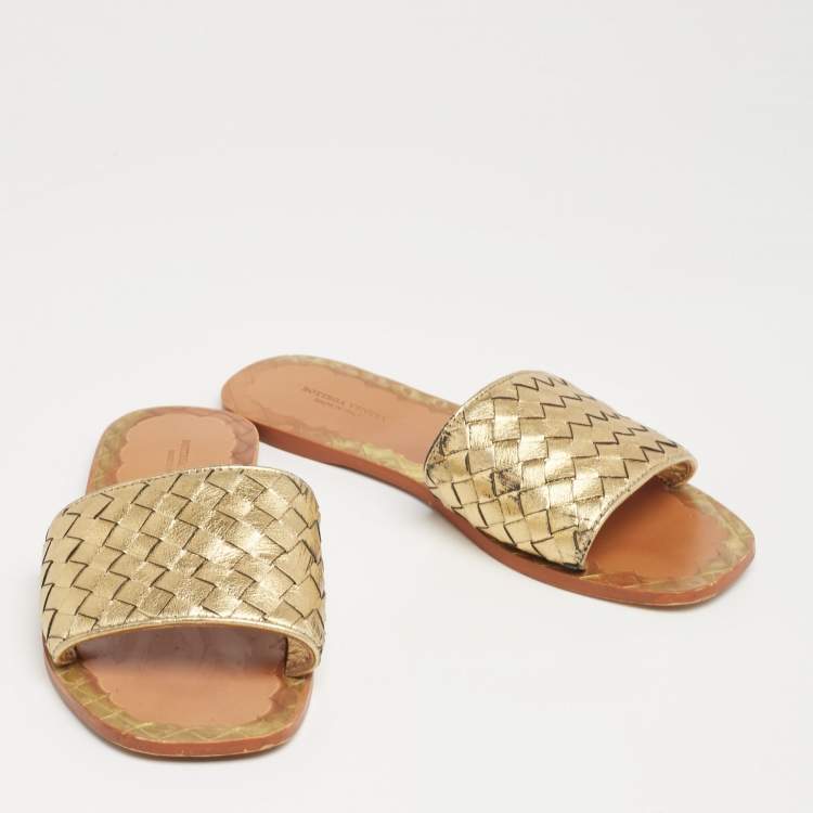 Pre Owned Bottega Veneta Gold Intrecciato Leather Flat Slides Size 37