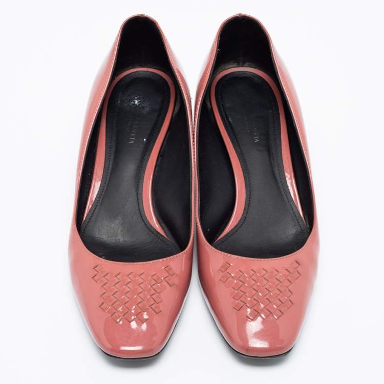 Pre Owned Bottega Veneta Pink Patent Leather Intrecciato Detail Block Heel Pumps Size 36.5