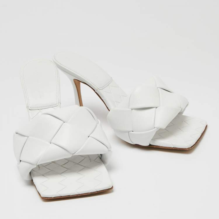 Pre Owned Bottega Veneta White Intrecciato Leather Lido Slide Sandals Size 38.5