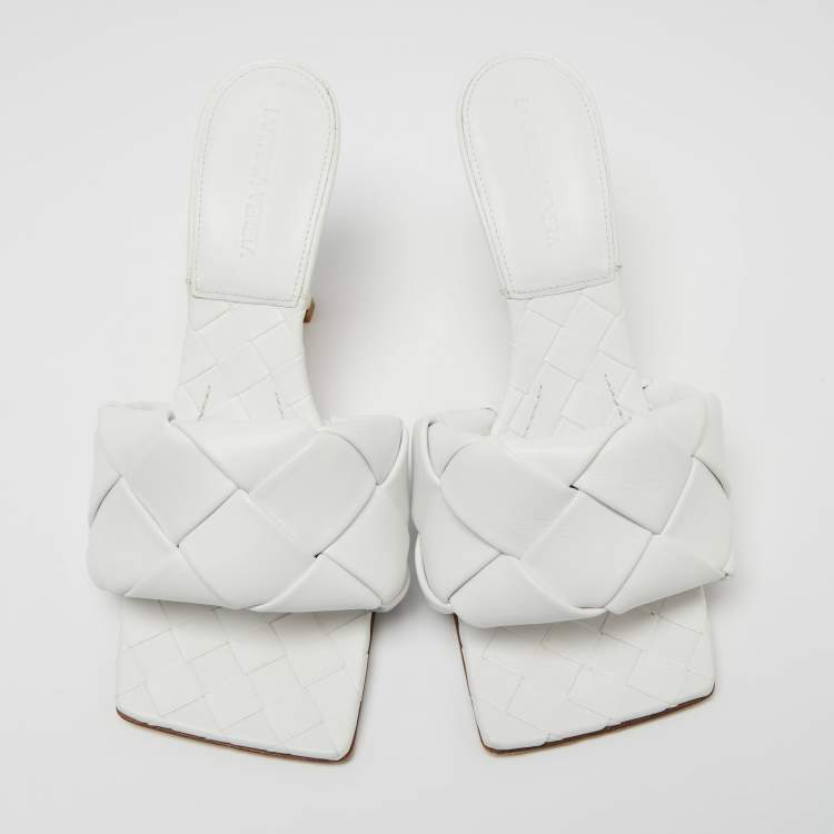 Pre Owned Bottega Veneta White Intrecciato Leather Lido Slide Sandals Size 38.5