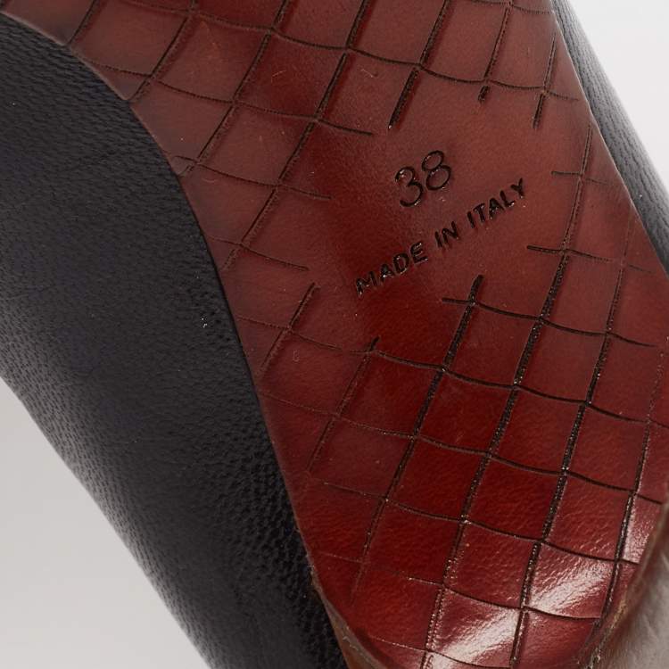 Pre Owned Bottega Veneta Black Leather Round Toe Pumps Size 38