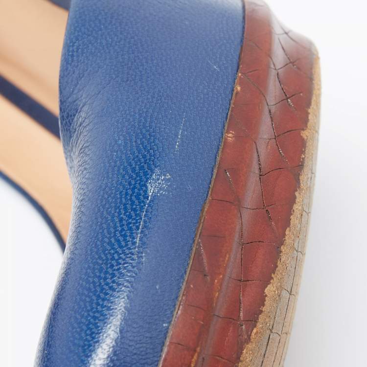 Pre Owned Bottega Veneta Blue Leather Round Toe Platform Pumps Size 37.5