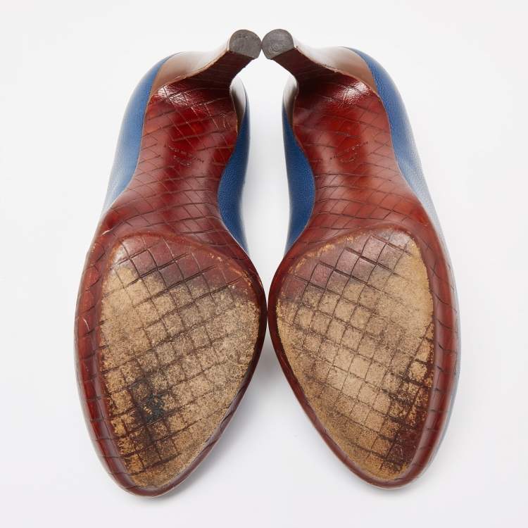 Pre Owned Bottega Veneta Blue Leather Round Toe Platform Pumps Size 37.5