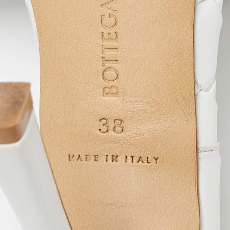 Pre Owned Bottega Veneta White Intrecciato Leather Lido Mules Size 38