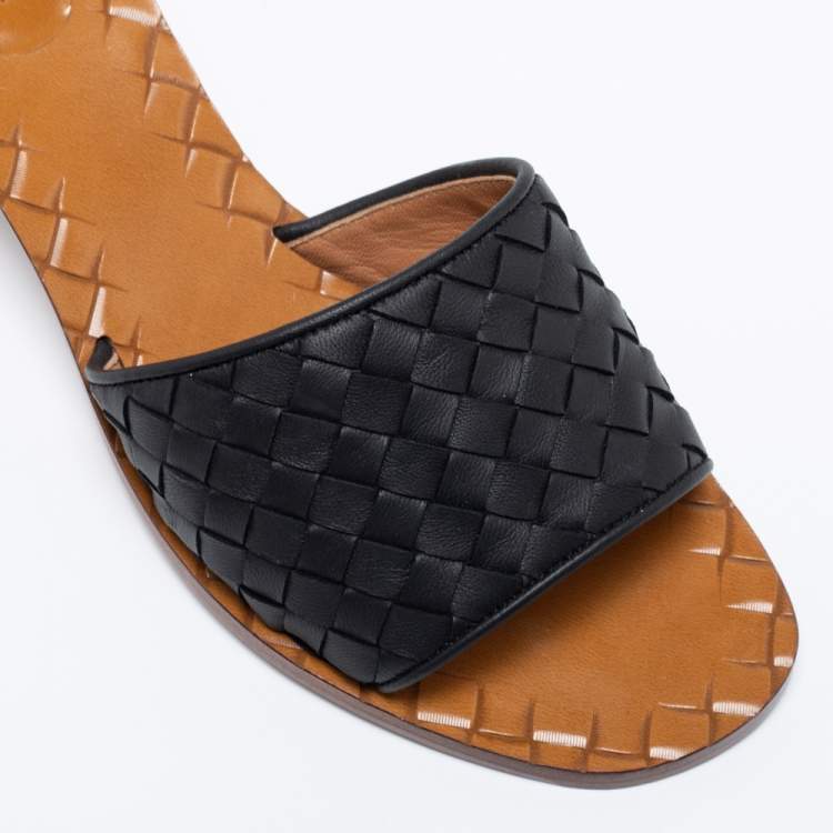 Pre Owned Bottega Veneta Black Intrecciato Leather Slide Sandals Size 38