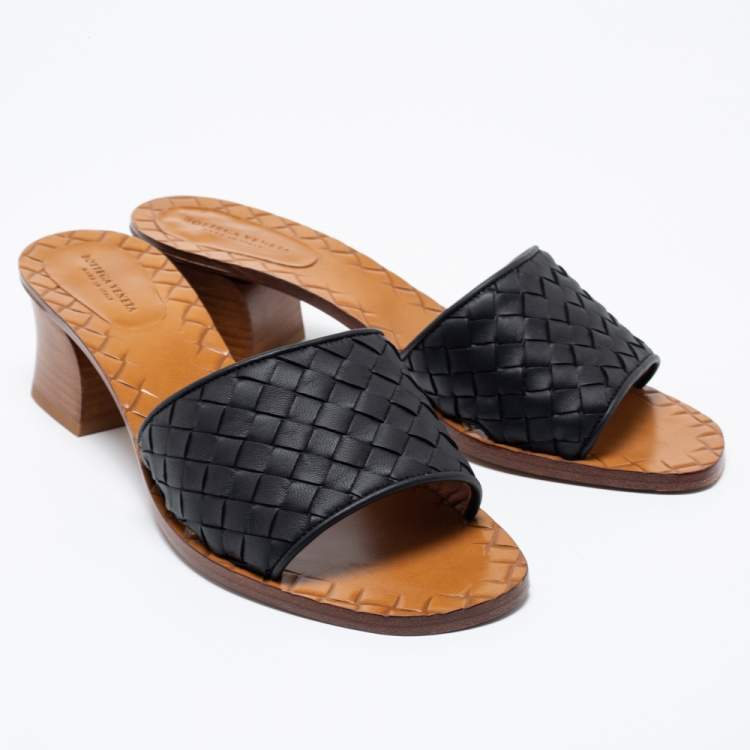 Pre Owned Bottega Veneta Black Intrecciato Leather Slide Sandals Size 38