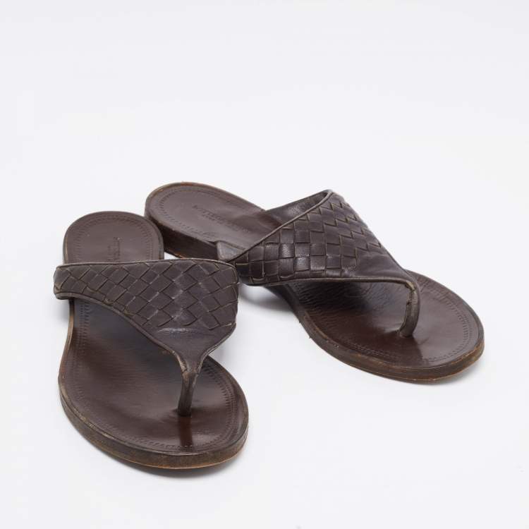 Pre Owned Bottega Veneta Dark Brown Intrecciato Leather Thong Flats Size 36