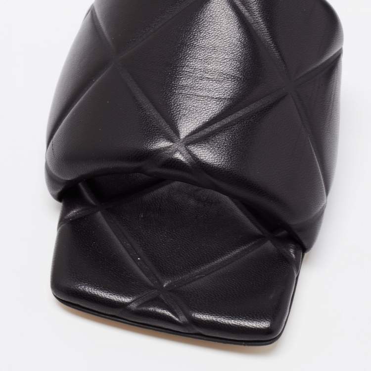 Pre Owned Bottega Veneta Black Quilted Leather Lido Flat Slides Size 38