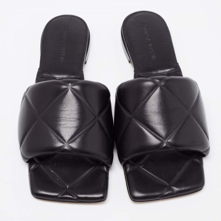 Pre Owned Bottega Veneta Black Quilted Leather Lido Flat Slides Size 38