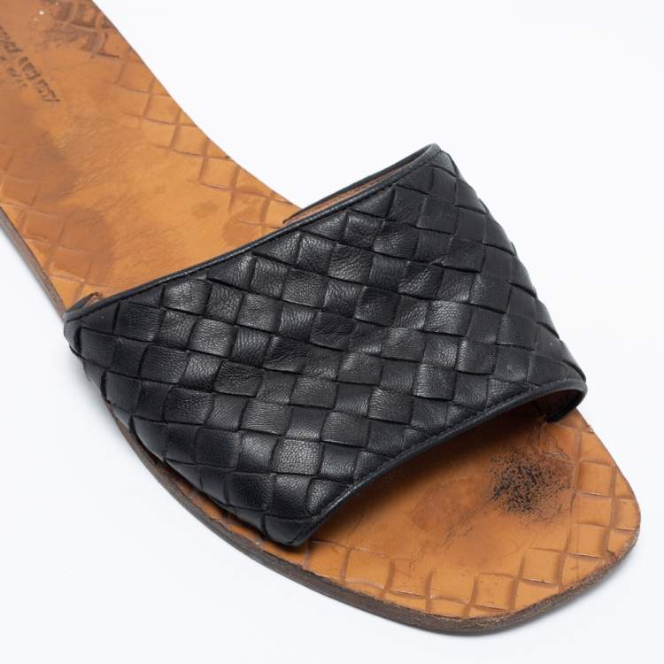 Pre Owned Bottega Veneta Black Intrecciato Leather Flat Slides Size 40