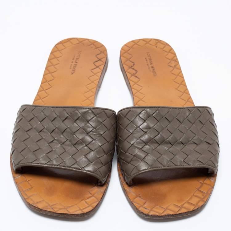 Pre Owned Bottega Veneta Brown Intrecciato Leather Flat Slides Size 40
