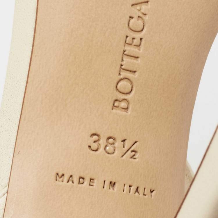 Pre Owned Bottega Veneta Cream Studded Leather Strappy Sandals Size 38.5