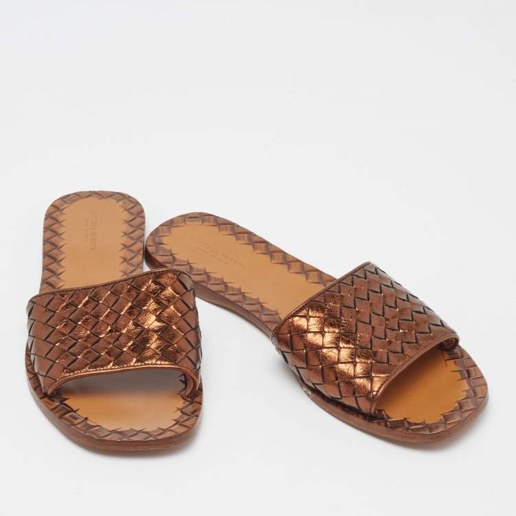 Pre Owned Bottega Veneta Bronze Intrecciato Leather Flat Slides Size 38.5