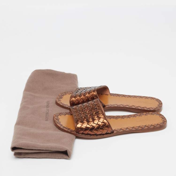 Pre Owned Bottega Veneta Bronze Intrecciato Leather Flat Slides Size 38.5