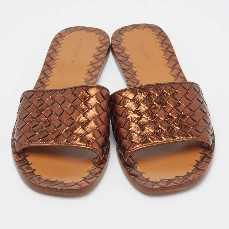 Pre Owned Bottega Veneta Bronze Intrecciato Leather Flat Slides Size 38.5