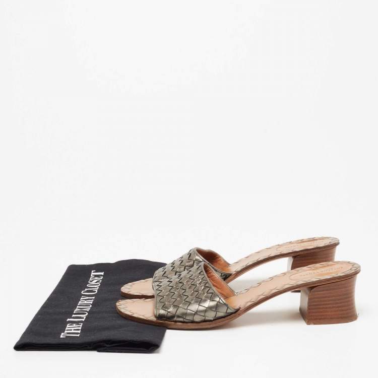 Pre Owned Bottega Veneta Metallic Grey Intrecciato Leather Ravello Slide Sandals Size 40