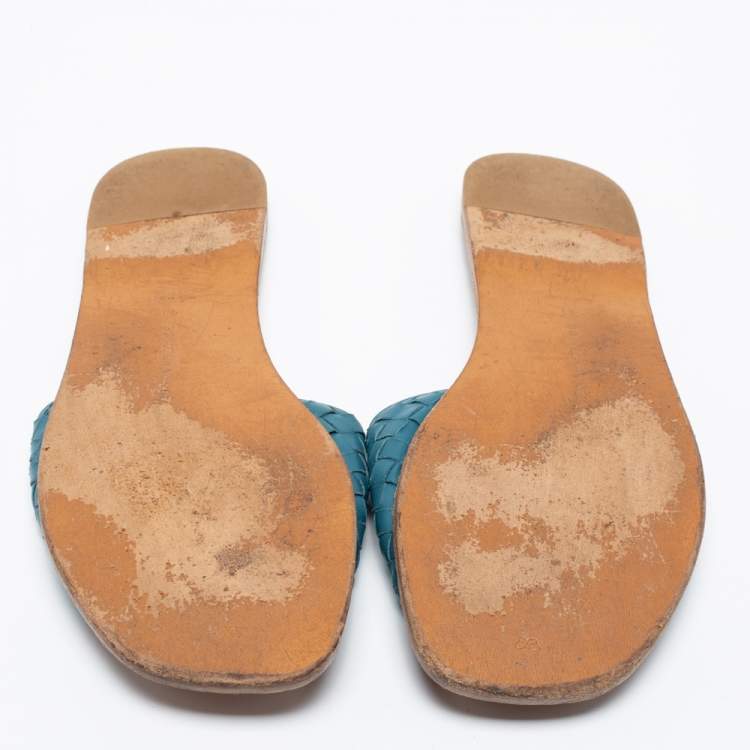 Pre Owned Bottega Veneta Blue Intreciatto Leather Slip On Slide Size 41