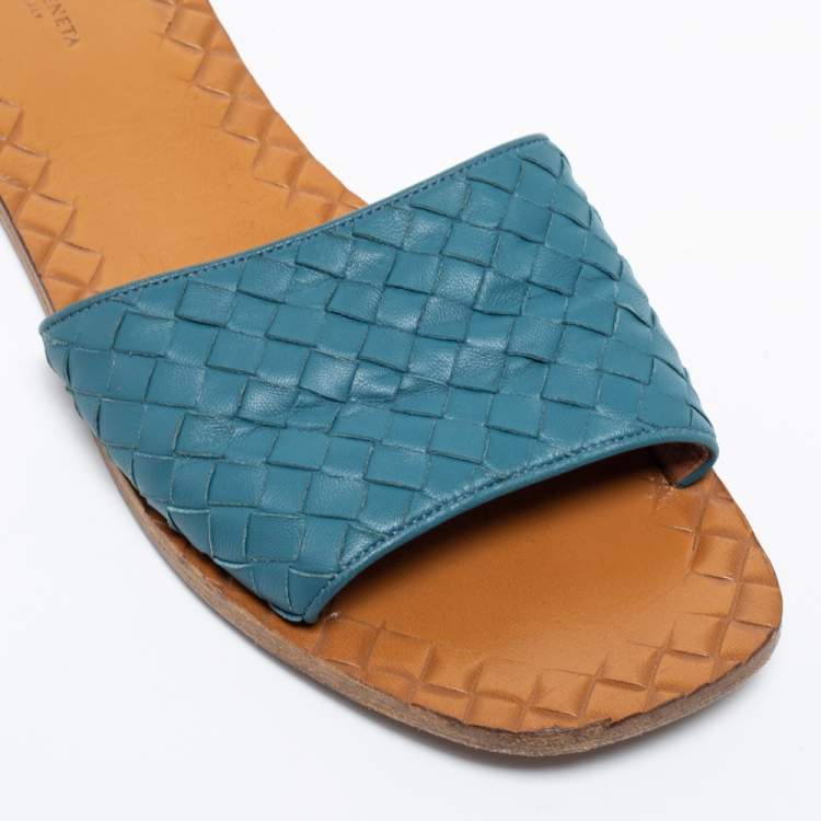 Pre Owned Bottega Veneta Blue Intreciatto Leather Slip On Slide Size 41