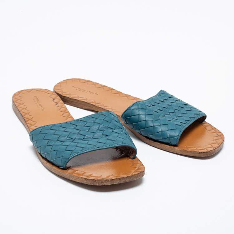 Pre Owned Bottega Veneta Blue Intreciatto Leather Slip On Slide Size 41
