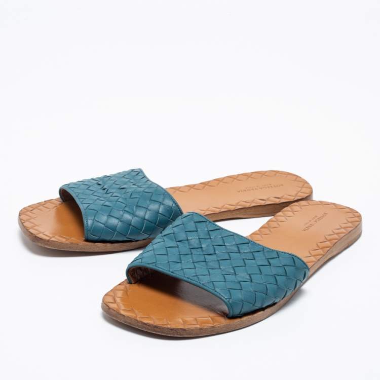 Pre Owned Bottega Veneta Blue Intreciatto Leather Slip On Slide Size 41