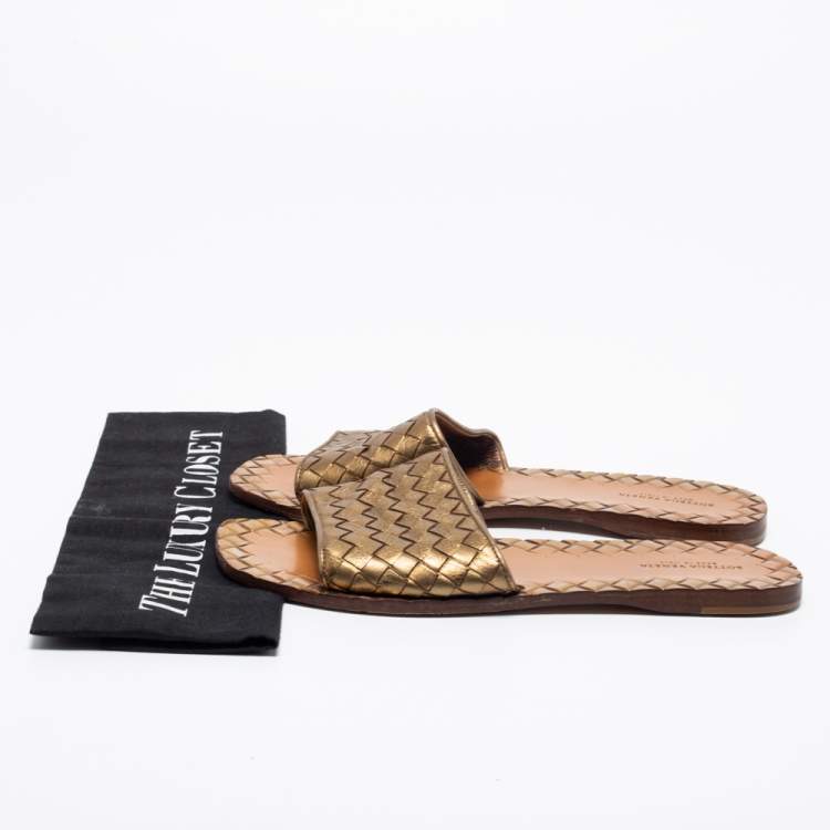 Pre Owned Bottega Veneta Gold Intrecciato Leather Flats Size 38