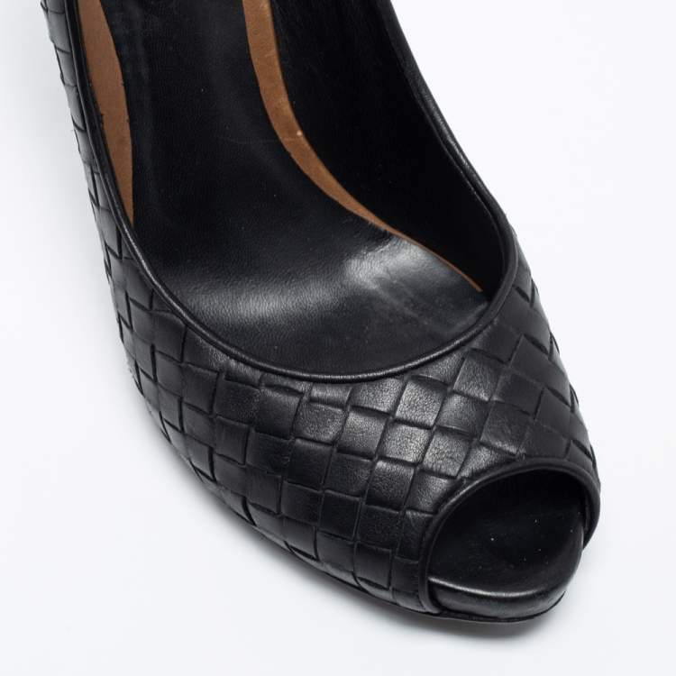 Pre Owned Bottega Veneta Black Intrecciato Peep Toe Pumps Size 40