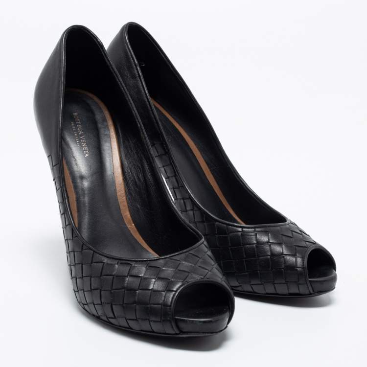 Pre Owned Bottega Veneta Black Intrecciato Peep Toe Pumps Size 40