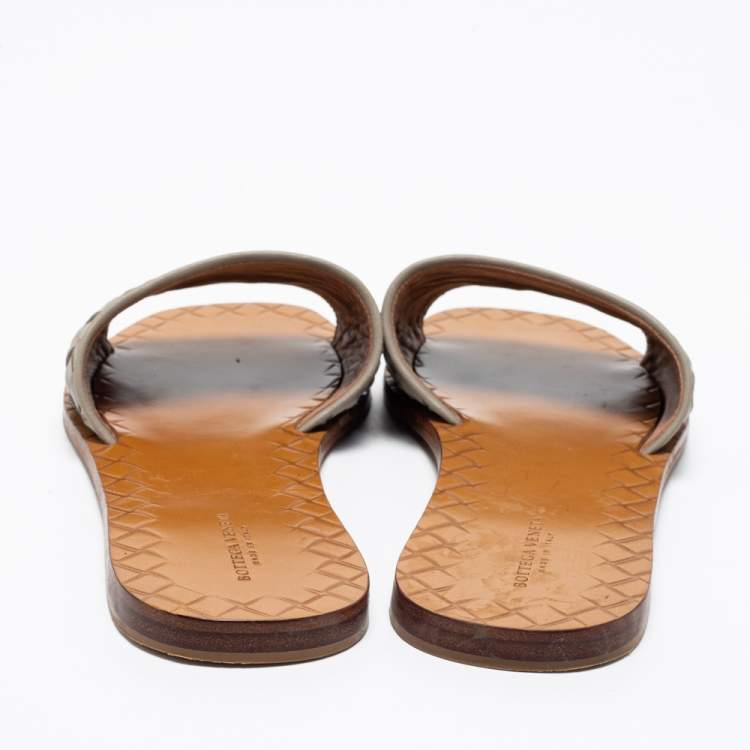 Pre Owned Bottega Veneta Grey Intrecciato Leather Flat Slides Size 39
