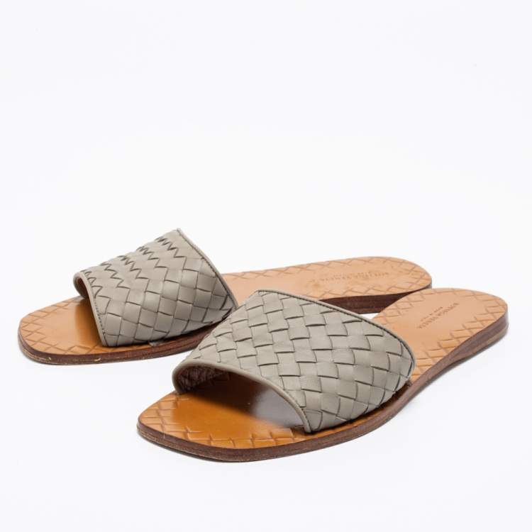 Pre Owned Bottega Veneta Grey Intrecciato Leather Flat Slides Size 39