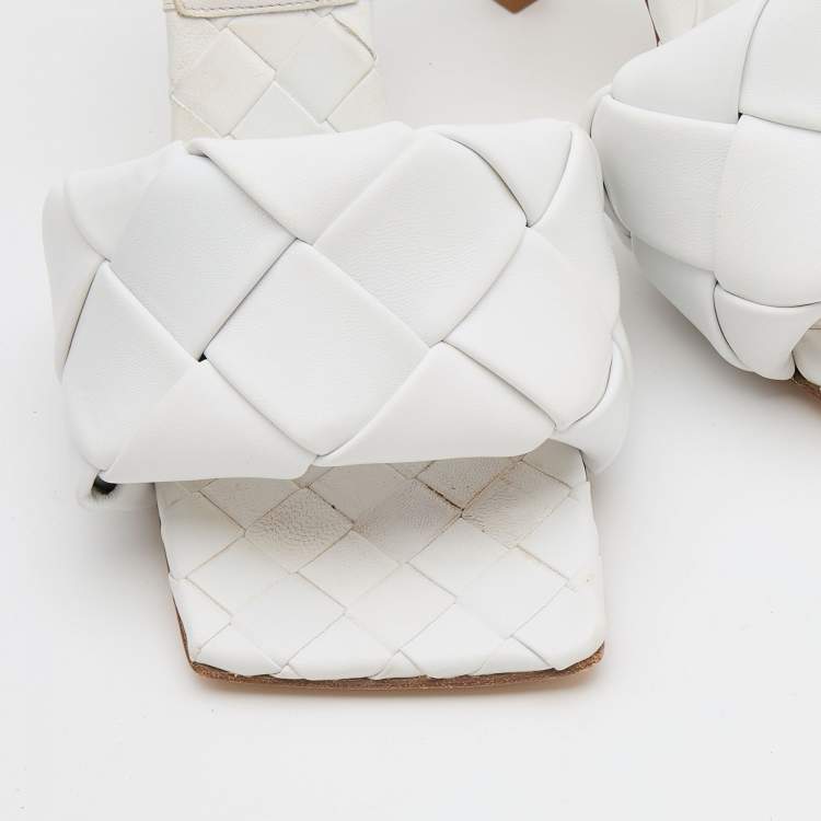 Pre Owned Bottega Veneta White Intrecciato Leather Lido Slide Sandals Size 36