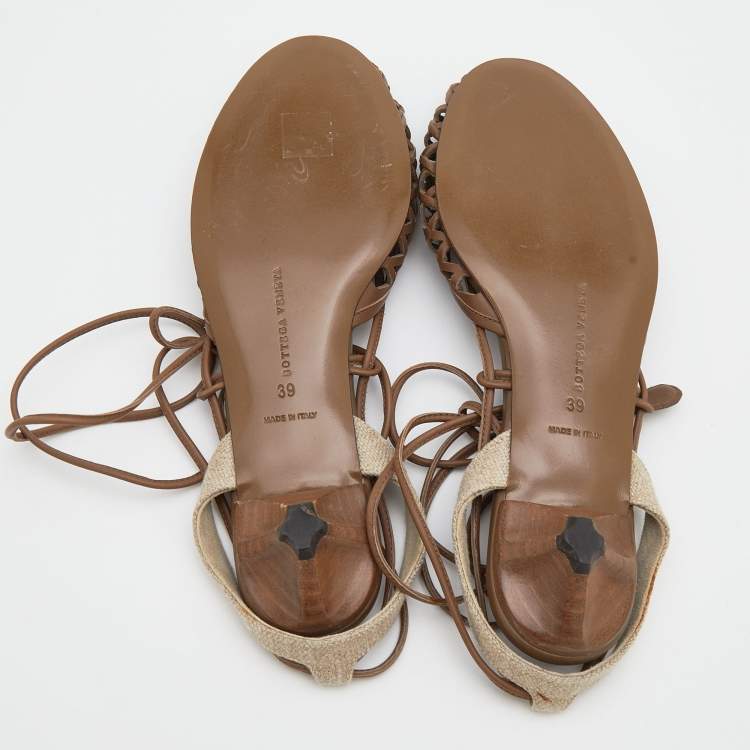 Pre Owned Bottega Veneta Taupe Woven Leather Gladiator Sandals Size 39