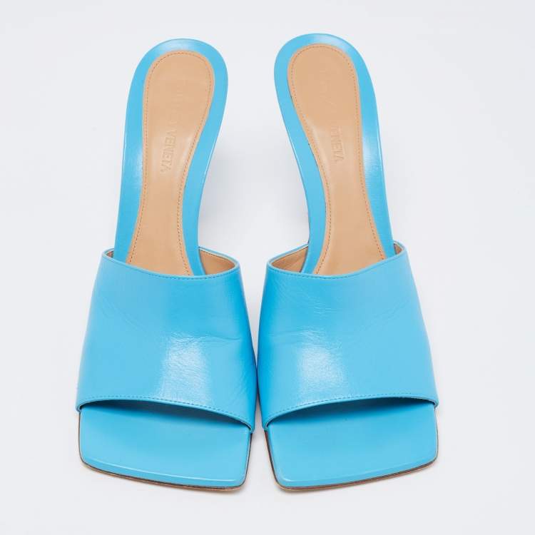 Pre Owned Bottega Veneta Blue Leather Stretch Mules Size 40.5