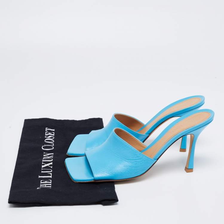 Pre Owned Bottega Veneta Blue Leather Stretch Mules Size 40.5