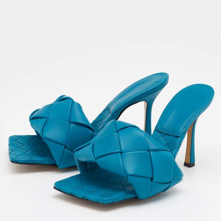 Pre Owned Bottega Veneta Blue Intrecciato Leather Lido Slide Sandals Size 39