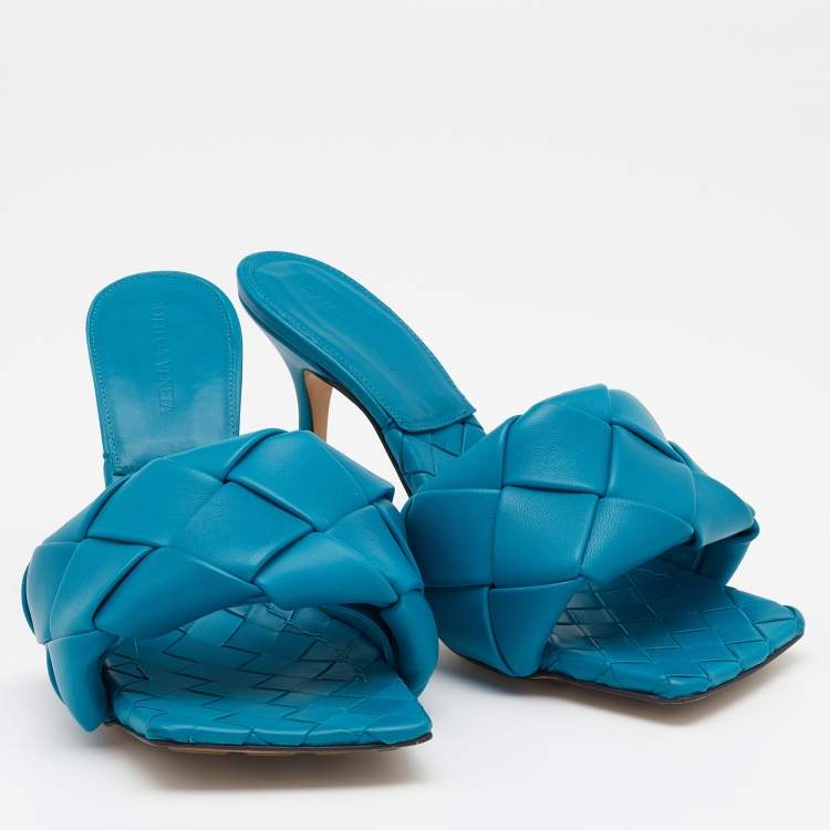 Pre Owned Bottega Veneta Blue Intrecciato Leather Lido Slide Sandals Size 39