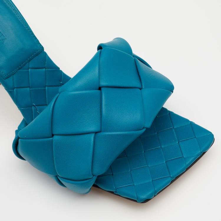Pre Owned Bottega Veneta Blue Intrecciato Leather Lido Slide Sandals Size 39