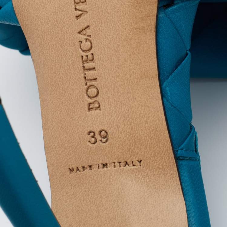 Pre Owned Bottega Veneta Blue Intrecciato Leather Lido Slide Sandals Size 39