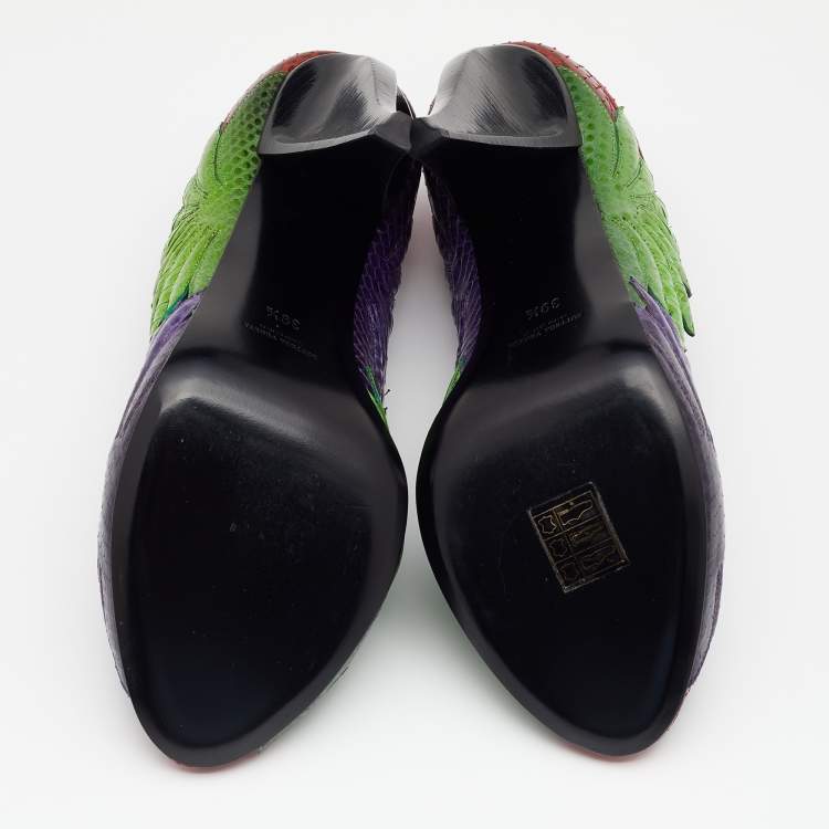 مملوكة مسبقًا  Bottega Veneta Multicolor Python Floral Cutout Peep Toe Pumps Size 39.5