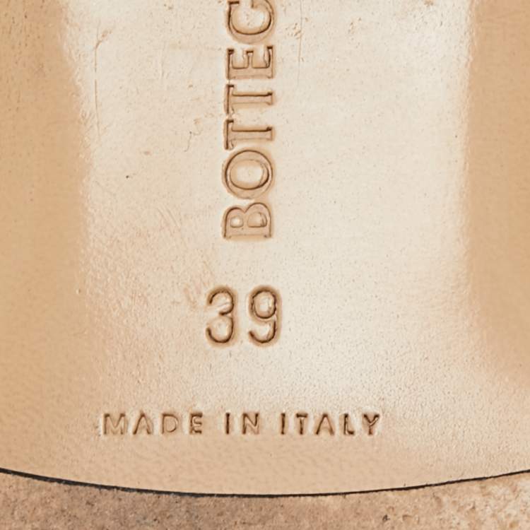 Pre Owned Bottega Veneta Lilac Quilted Leather Lido Flat Slides Size 39