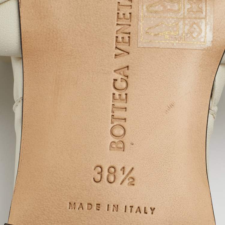 Pre Owned Bottega Veneta Off-White Quilted Leather Lido Flat Slides Size 38.5