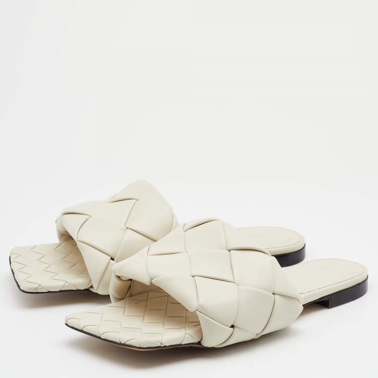 Pre Owned Bottega Veneta Off-White Quilted Leather Lido Flat Slides Size 38.5