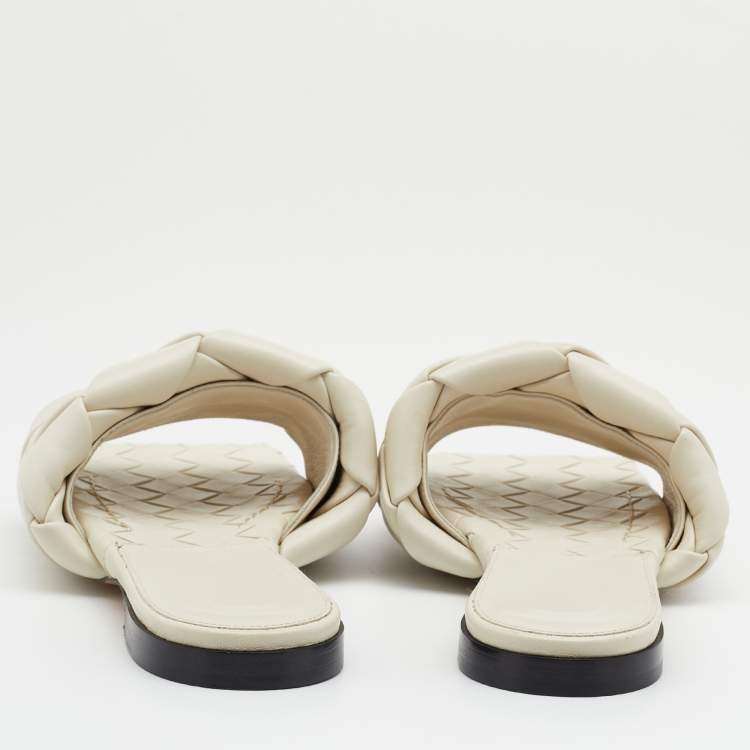 Pre Owned Bottega Veneta Off-White Quilted Leather Lido Flat Slides Size 38.5