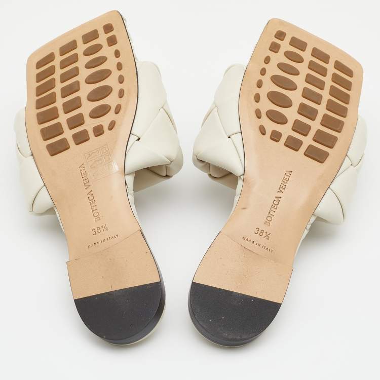 Pre Owned Bottega Veneta Off-White Quilted Leather Lido Flat Slides Size 38.5