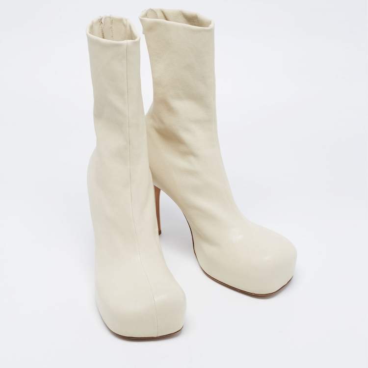 Pre Owned Bottega Veneta Cream Leather Square Toe Mid-Calf Boots Size 38.5