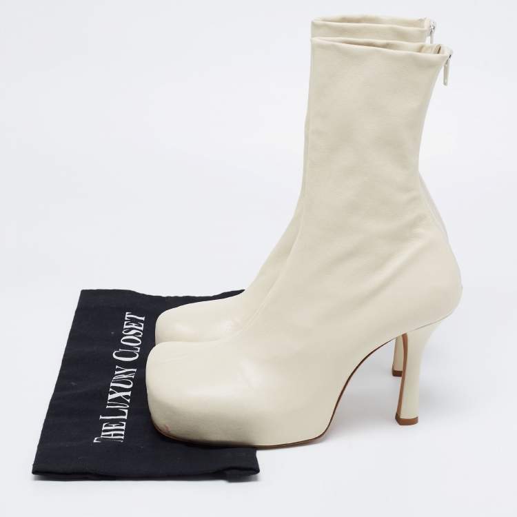 Pre Owned Bottega Veneta Cream Leather Square Toe Mid-Calf Boots Size 38.5