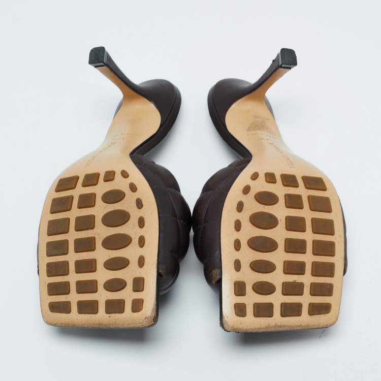 Pre Owned Bottega Veneta Brown Quilted Leather Padded Slide Sandals Size 37.5