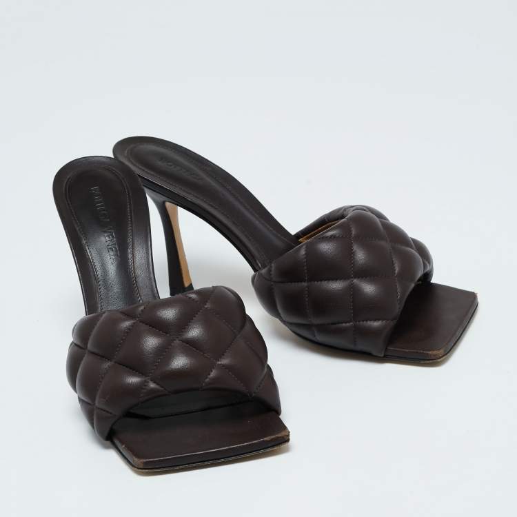 Pre Owned Bottega Veneta Brown Quilted Leather Padded Slide Sandals Size 37.5